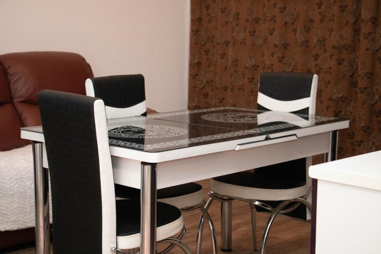 Apartament Capitala Militari Rosu Roşu Exterior foto